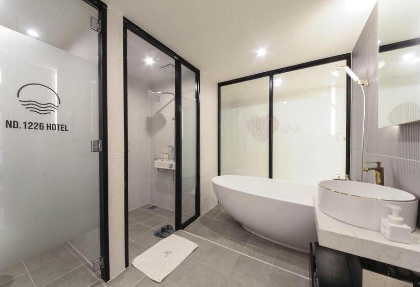 패밀리 룸 바다 전망, Nd 1226