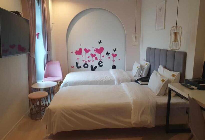 디럭스 룸, Nd 1226