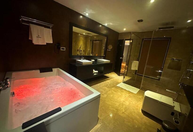 جناح ديلوكس مطل على الجبل, Viceroy Luxury Mountain Resort And Spa