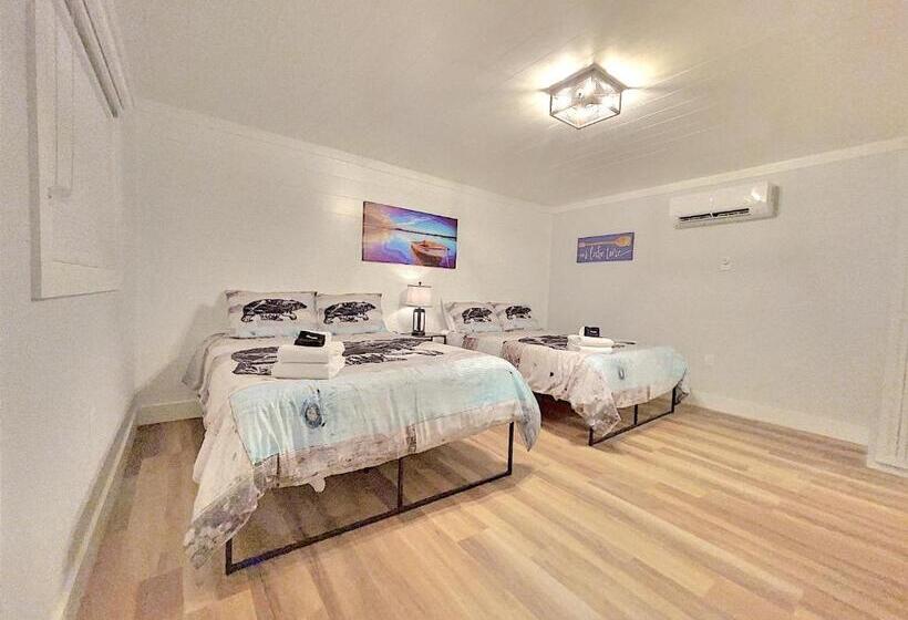 غرفة ديلوكس, Retreat On The Lake