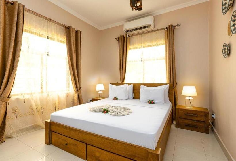 חדר דחוקס עם מיטת קינג, Shivo Guest House