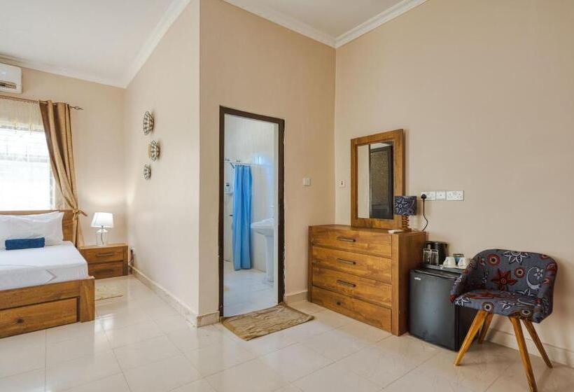 חדר דחוקס עם מיטת קינג, Shivo Guest House