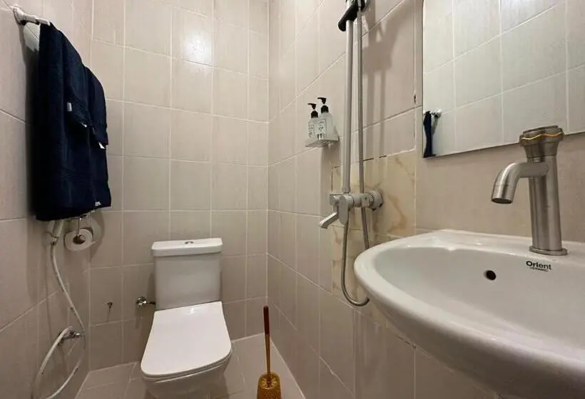 Economy-huone, Shivo Guest House