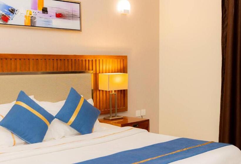 침실 3개 아파트, أيام للشقق المخدومة