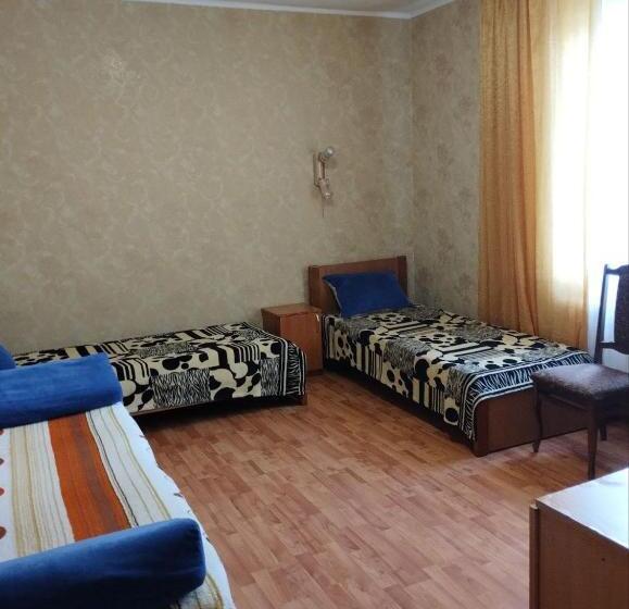 스위트, готель стефанія