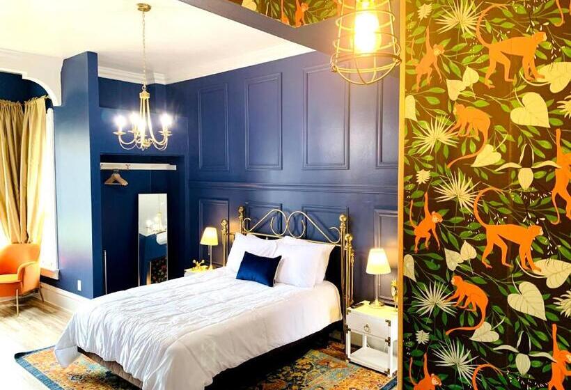 استودیوی لوکس, Arthur