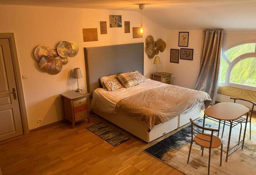 Стандартный Номер Кровать Кинг, Chez Phil