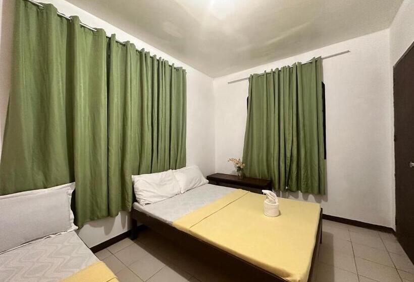 اتاق استاندارد چهارنفره با سرویس بهداشتی مشترک, Close To The Airport, City Center, Accessible   Amancio S New Extension