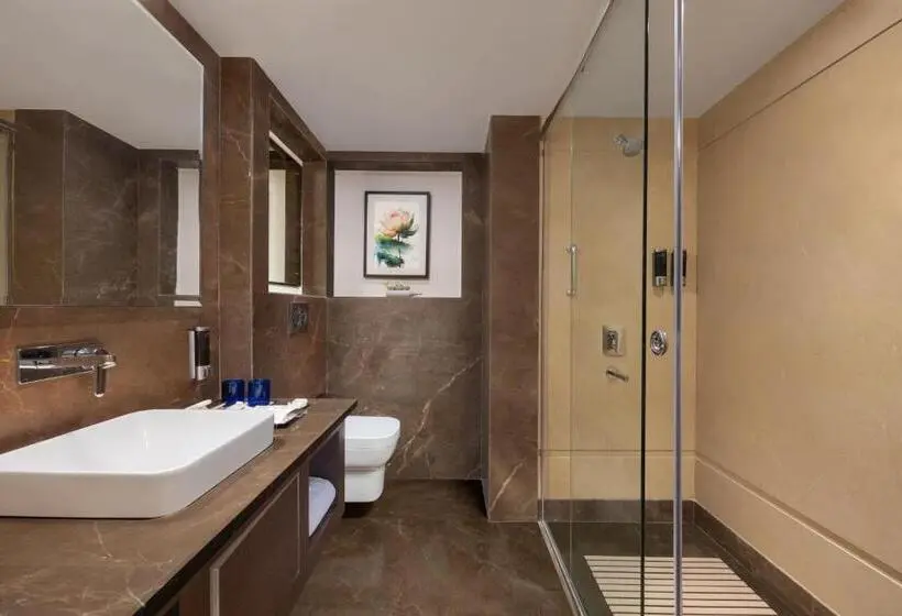 キングサイズベッドのデラックスルーム, Fortune Park Aligarh Member Itc S Hotel Group