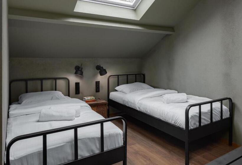 四人标准间, Hillview Hotel Grandvoir