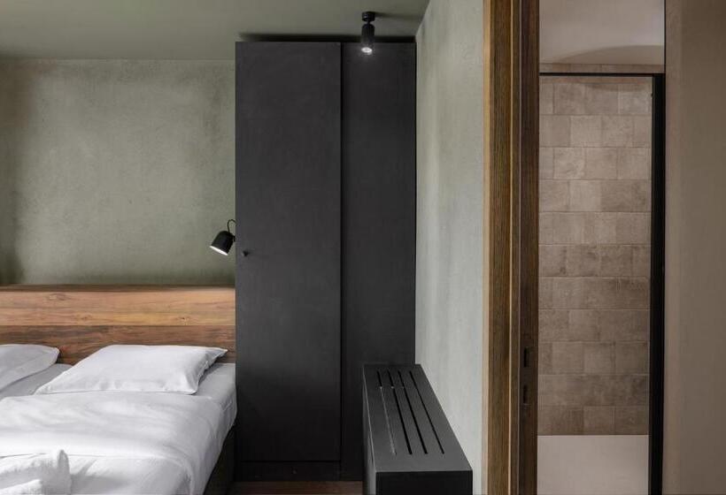 四人标准间, Hillview Hotel Grandvoir