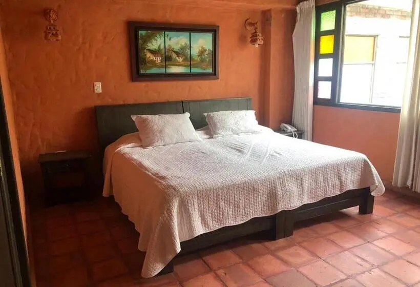 Chambre Triple Standard, Compostella