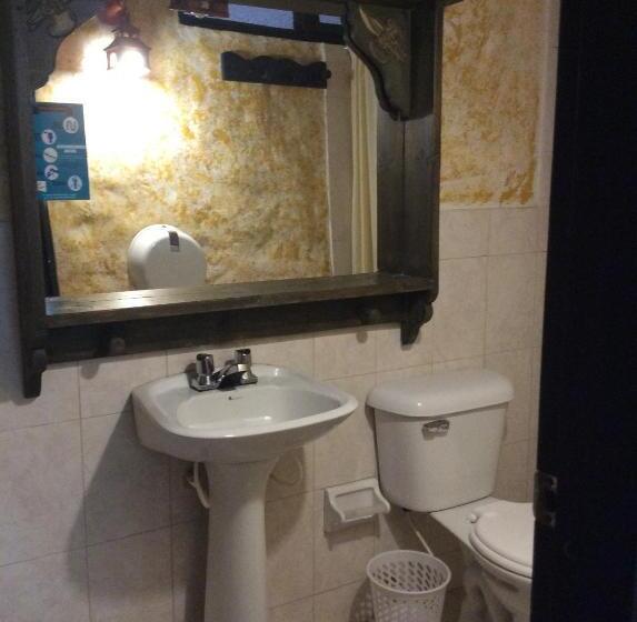 Chambre Familiale, Compostella