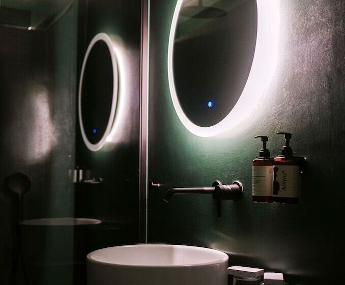 חדר דלוקס, Heart