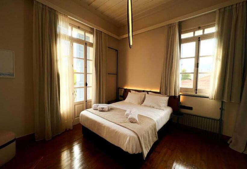 סוויטה עם מרפסת, Heart