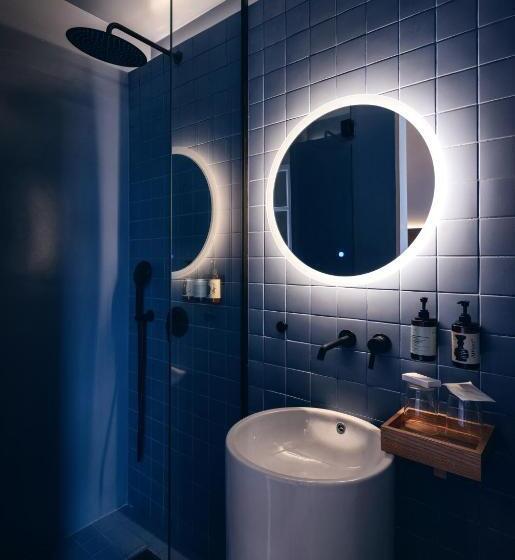 חדר סטנדרט, Heart