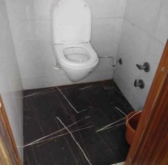 غرفة كلاسيكية ثلاثية, Oyo 81016 Honey Palace Restaurant Guest House