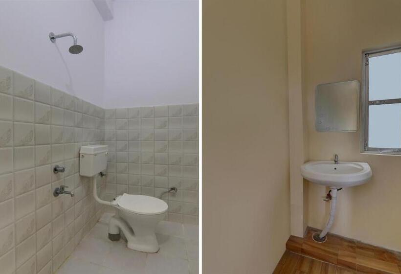 اتاق کلاسیک سه تخته, Oyo Flagship Prachi Guest House