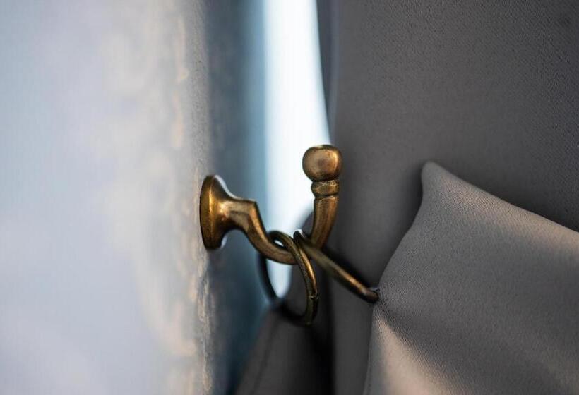 １ベッドルームアパートメント, Just Jimramov