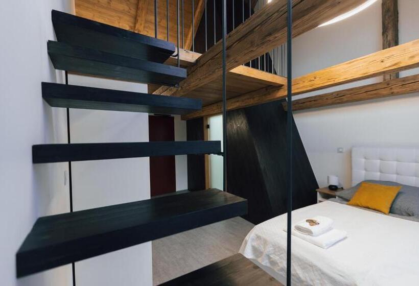 １ベッドルームアパートメント, Just Jimramov