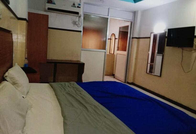 스탠다드 룸 킹사이즈 침대, Swagat Near Railway Station Best Selling & Best Choice Of Travellers By Morservices