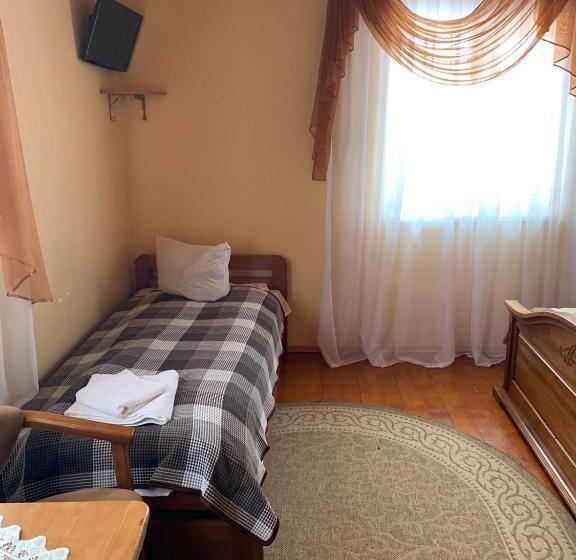 Superior-perhehuone, горизонт