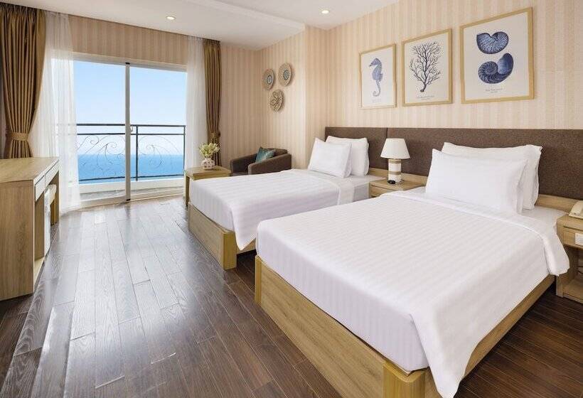 اتاق لوکس با بالکن و چشمانداز دریا, Db