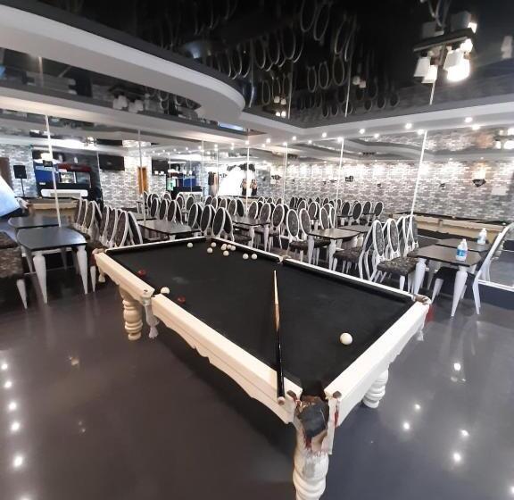 سوئیت با تخت بزرگ, готель сауна водопад