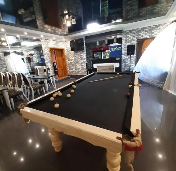 سوئیت با تخت بزرگ, готель сауна водопад