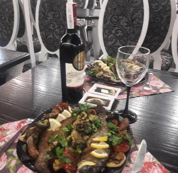 اتاق راحتی سه تخته, готель сауна водопад