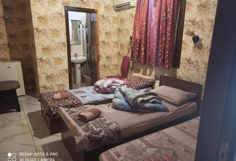 ویلای یک اتاق خوابه با استخر شنا, готель сауна водопад