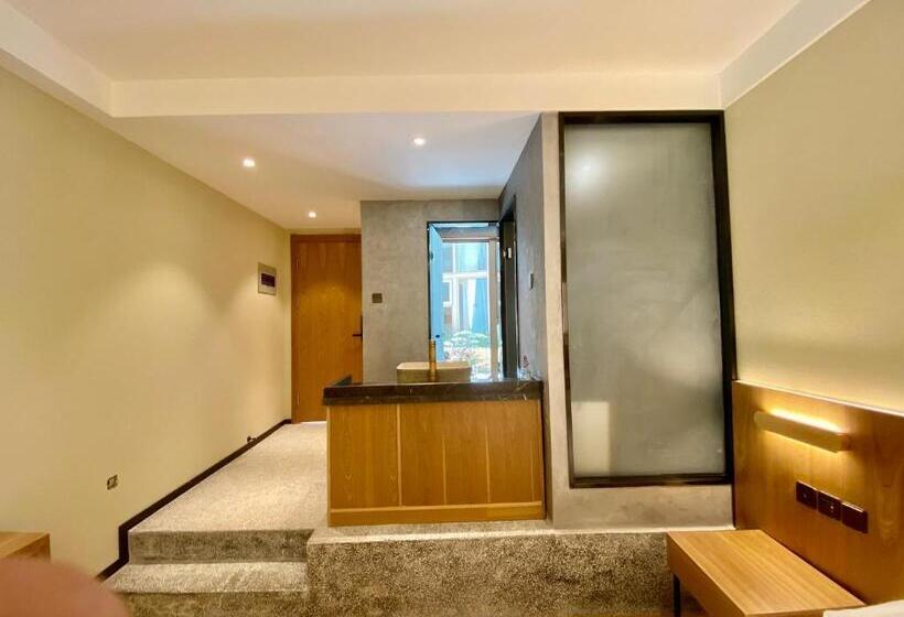 غرفة قياسية, Memory Garden House