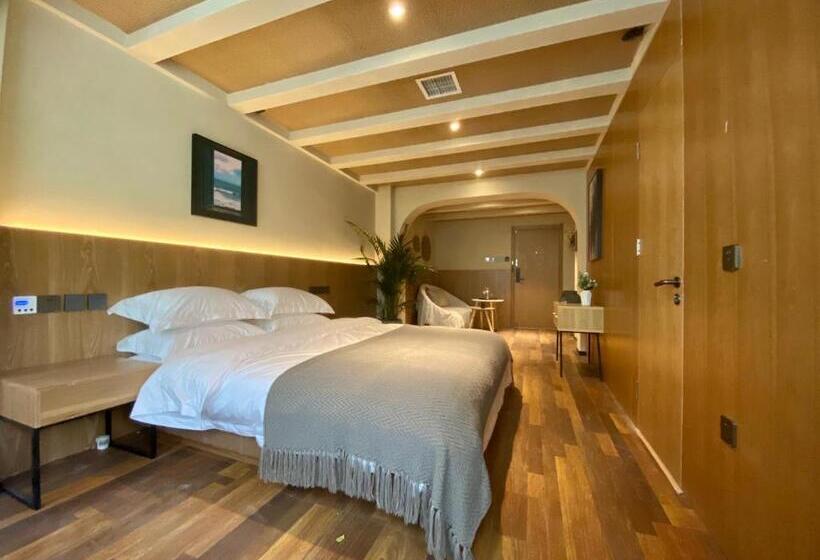 غرفة ديلوكس سرير كينج, Memory Garden House