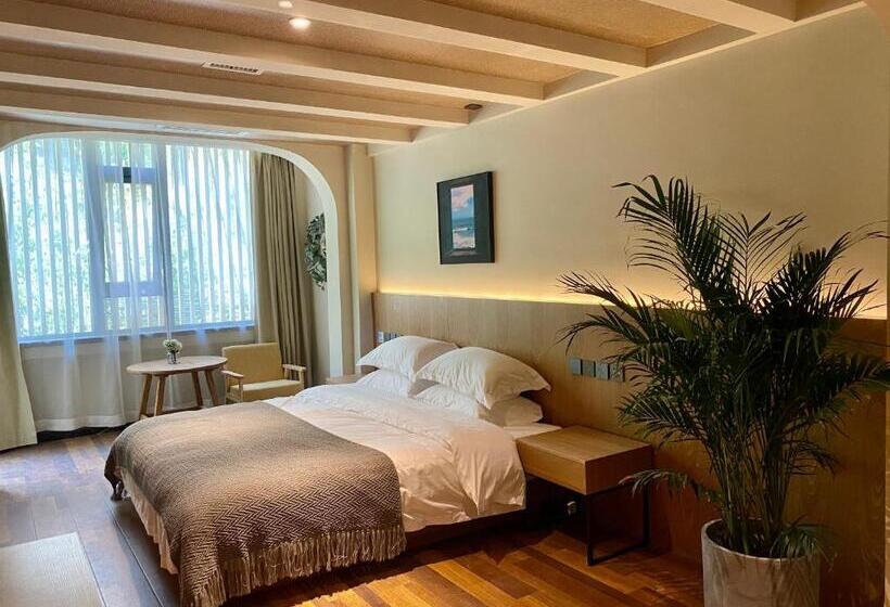 غرفة ديلوكس سرير كينج, Memory Garden House