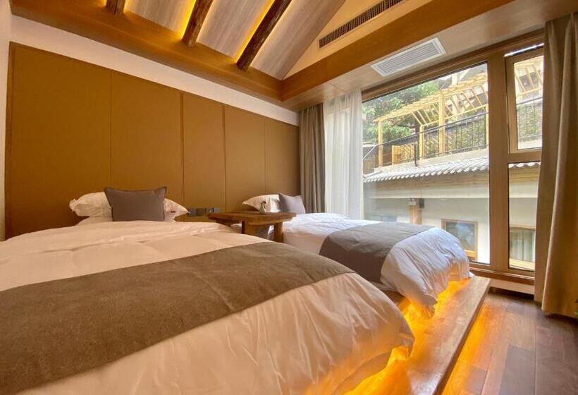 جناح, Memory Garden House