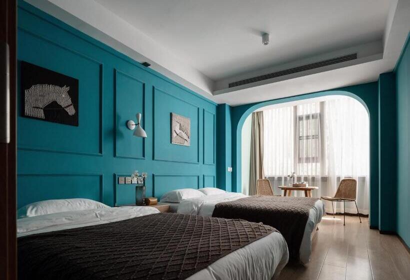 Люкс Семейный 2 Спальни, Memory Garden House