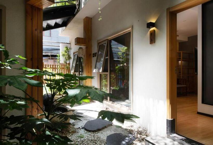 غرفة قياسية سرير كينج, Memory Garden House