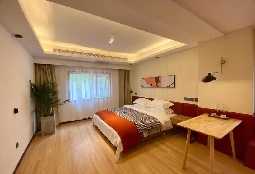 غرفة ديلوكس سرير كينج, Memory Garden House