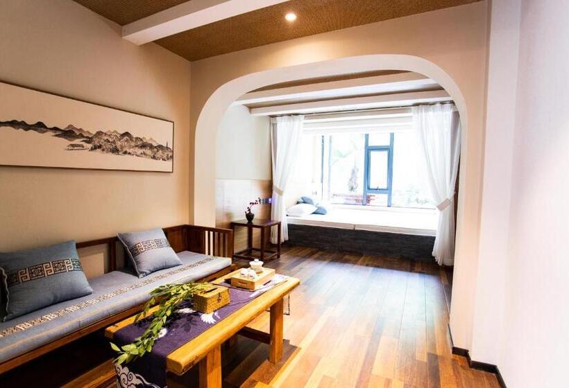 غرفة ديلوكس سرير كينج, Memory Garden House