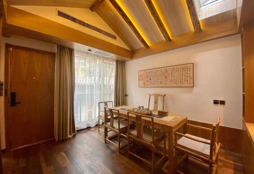 جناح, Memory Garden House