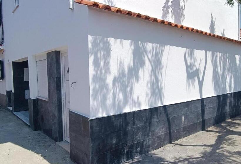 패밀리 스튜디오, Mondalva Apartamentos