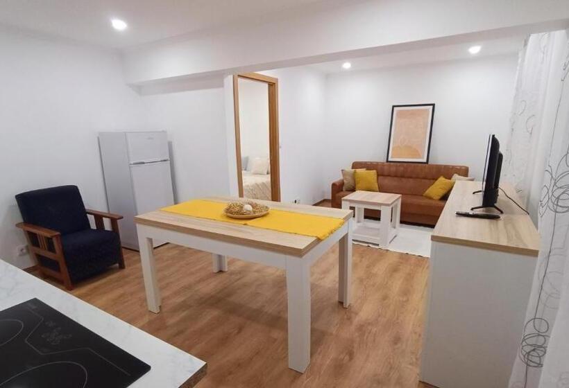 패밀리 스튜디오, Mondalva Apartamentos