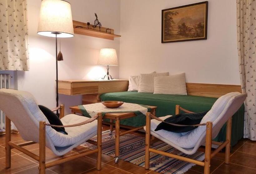 غرفة قياسية رباعية, Pension Hattinger