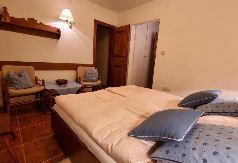 غرفة قياسية, Pension Hattinger