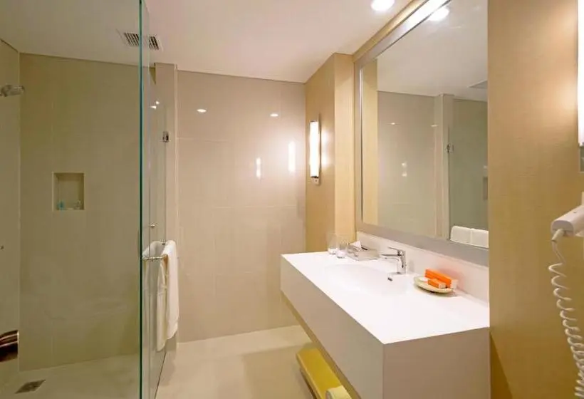 Habitación Estándar, Surya Hotel & Cottages Prigen