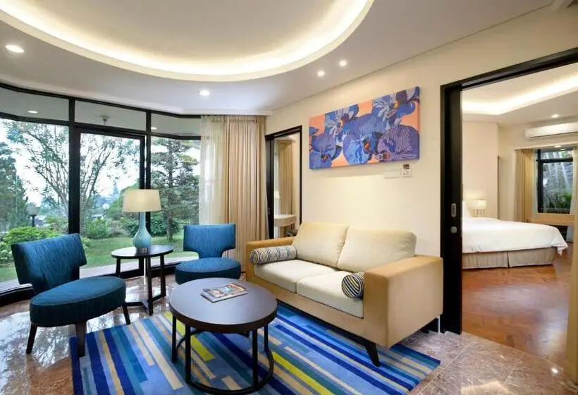Suite con Terraza, Surya Hotel & Cottages Prigen