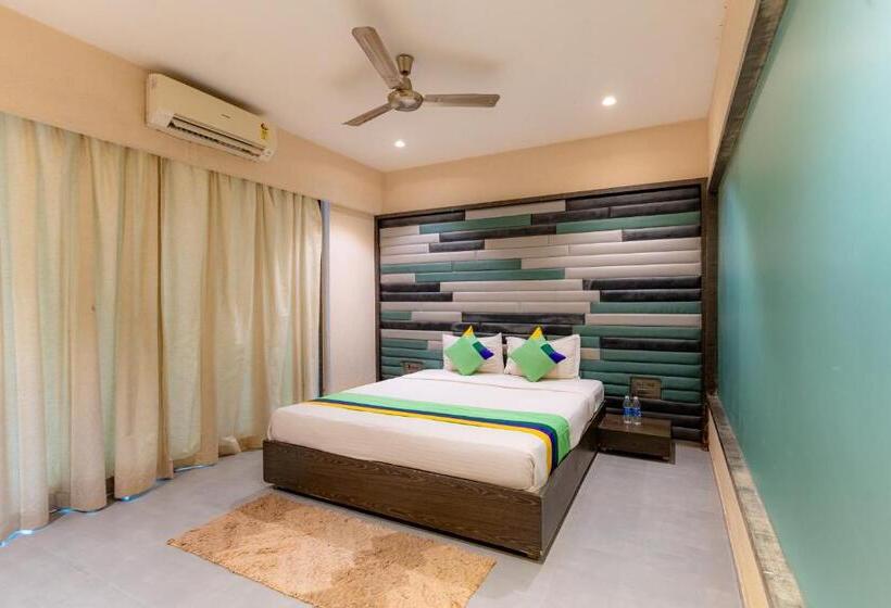 Quarto Estandar, Treebo Supreme Grande