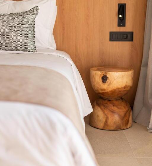 غرفة ديلوكس مطلة على حمام السباحة, Paralos Kyma Dunes Adults Only