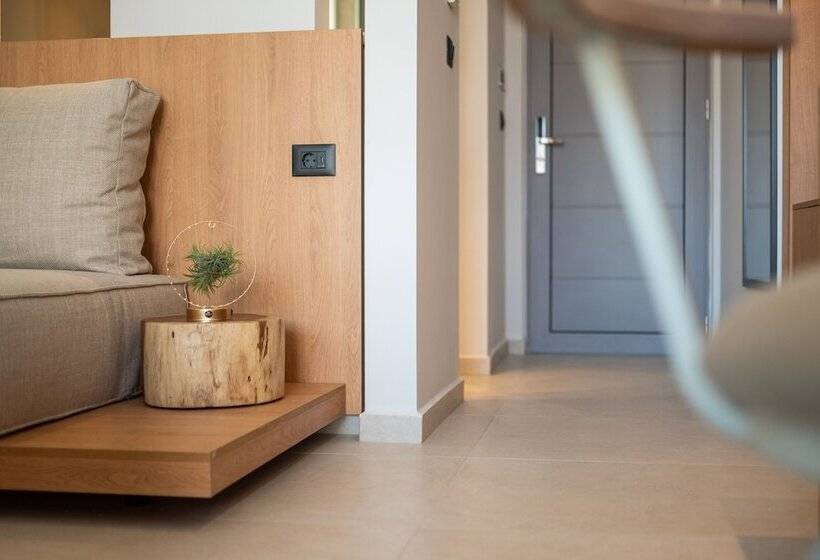 جناح جونيور مطلّ علي البحر, Paralos Kyma Dunes Adults Only