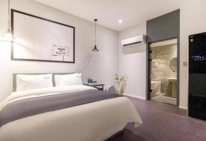 スタンダードルーム, Gimhae Jangyu Stayin